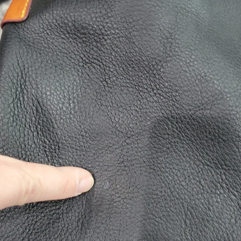 Euc Dooney & Burke Leather Tote Shoulder Bag Tortoise Duck Emblem Black Brown - Picture 9 of 10